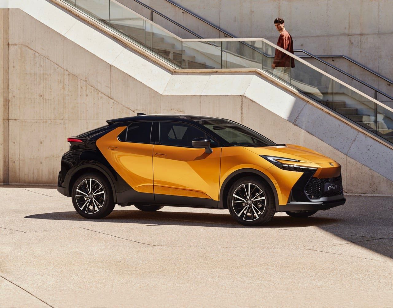 The Toyota C-HR : où le design audacieux rencontre l'efficacité urbaine